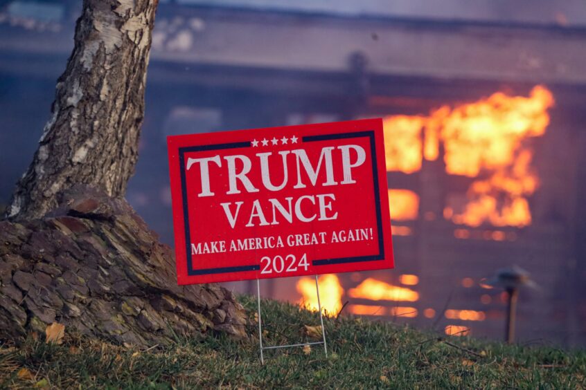 TRUMP/VANCE MAKE AMERICA GREAT AGAIN SIGN