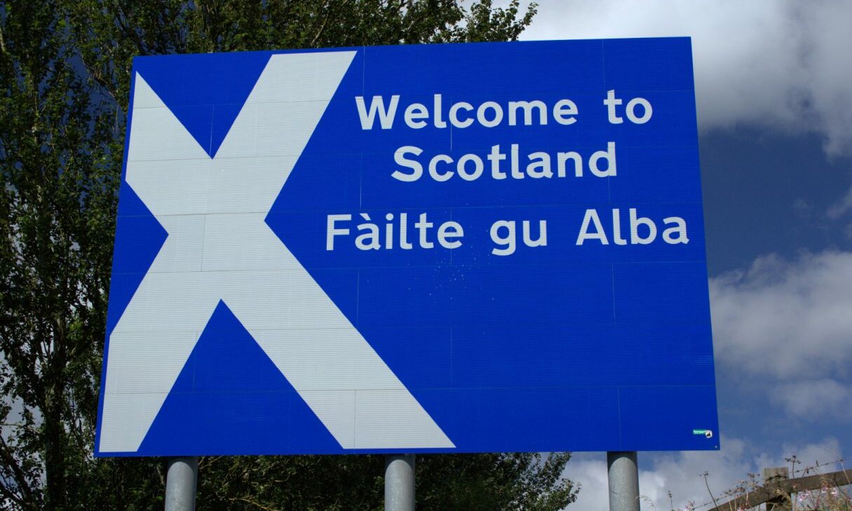 Welcome to Scotland sign