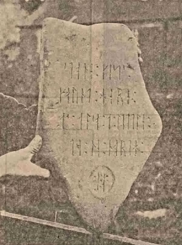 Mr Johnston discovers the Glamis rune in 1929.