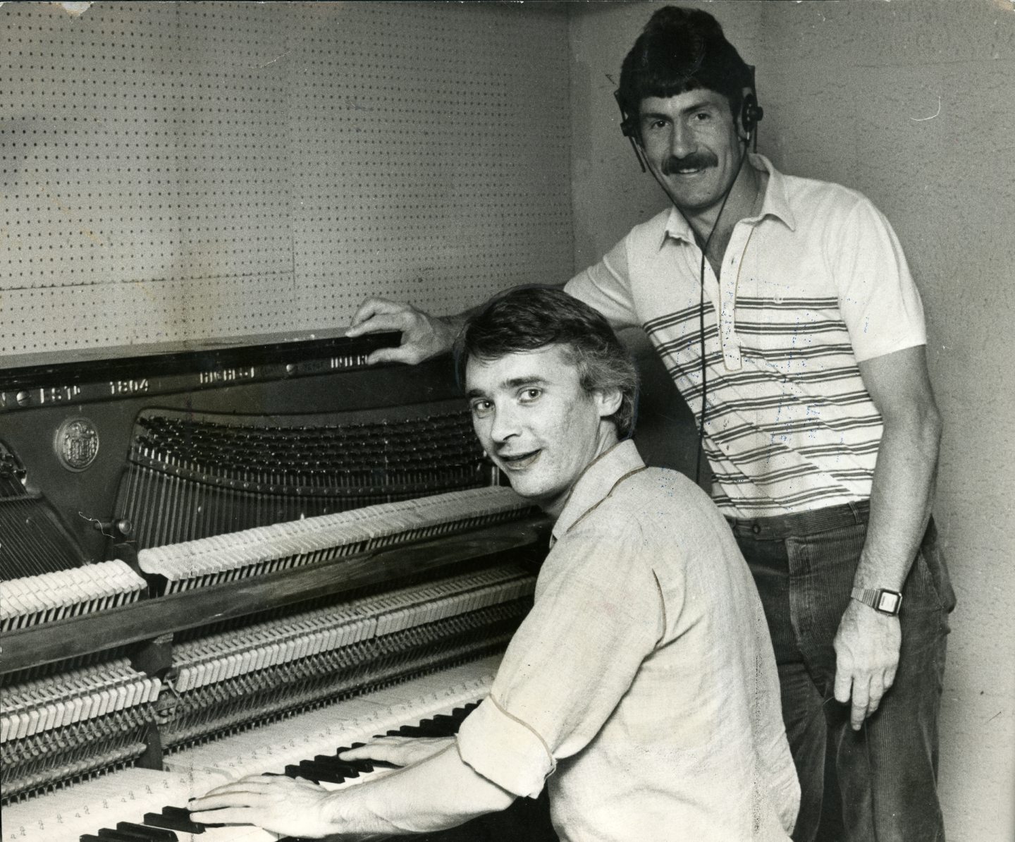 Michael Marra and Hamish McAlpine at the piano back in August 1983. Image: DC Thomson.
