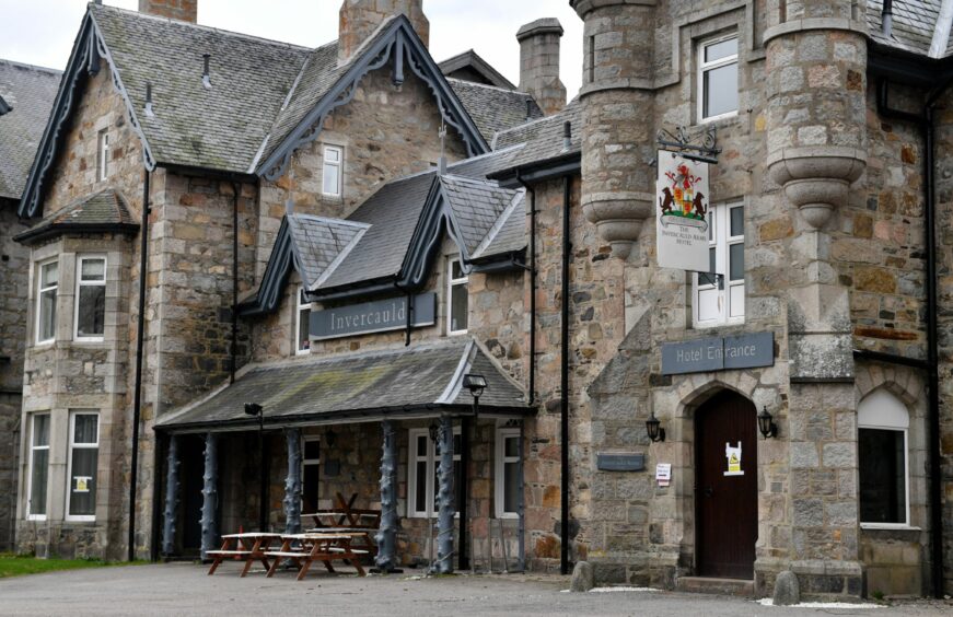 The Invercauld Arms, Braemar,  Aberdeenshire. DCT.