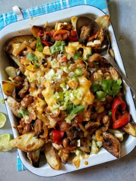 Mexicanloaded wedges with halloumi