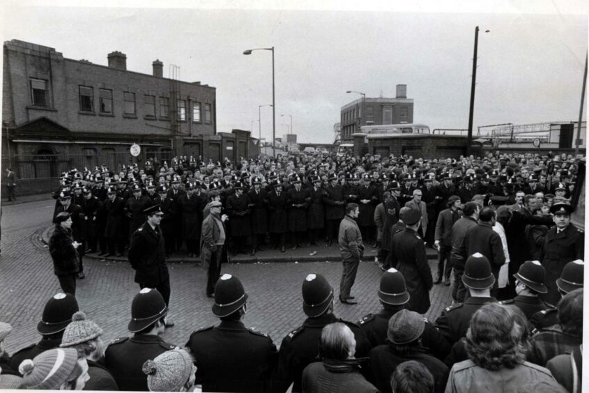 A miners' strike at Saltley Colliery in 1972.  Photo by Trevor Roberts/Daily Mail/Shutterstock.