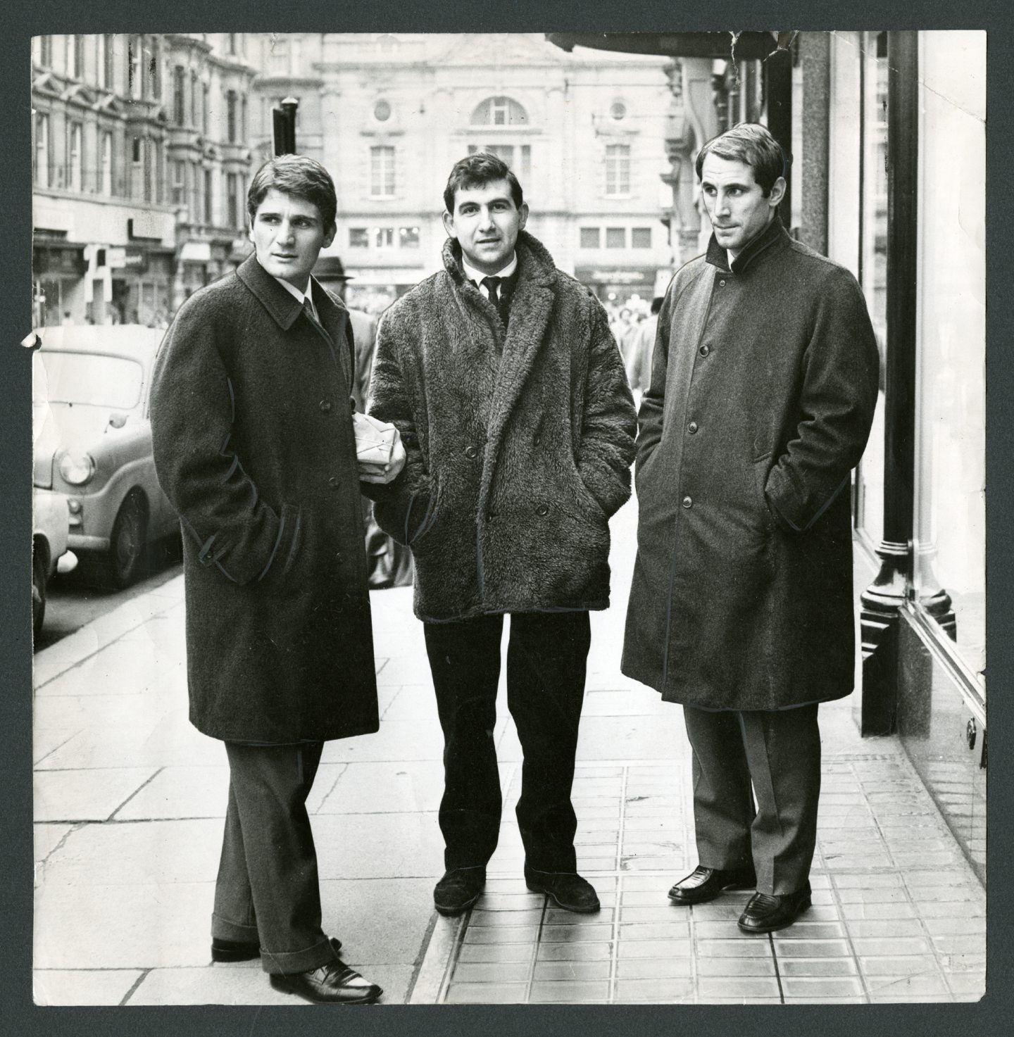 Gianfranco Leoncino, left, and Giancarlo Bercellino, right, go sightseeing in Dundee with interpreter Signo Melli.