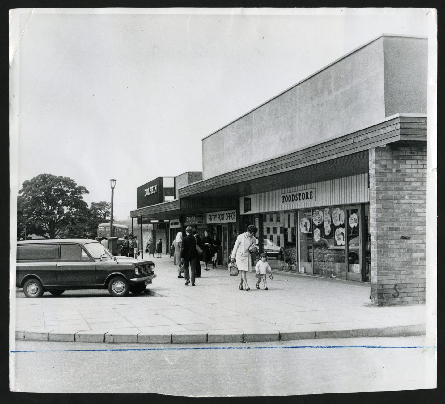 this 1971 image shows the VG store alongside the Fintry Post Office and the Dolphin Bar.