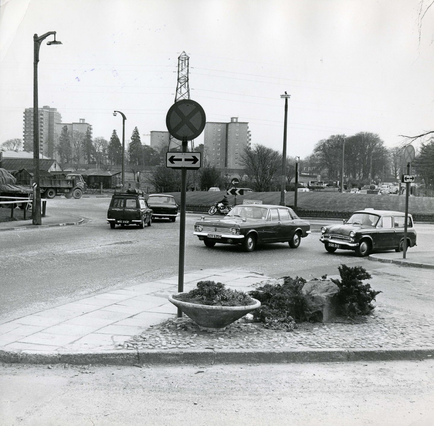 The Kingsway East circle at Coupar Angus Road in 1971.