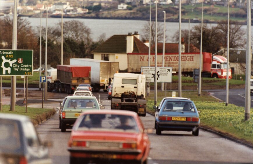 A picture from March 1992 on the approach to the Scott Fyfe roundabout.