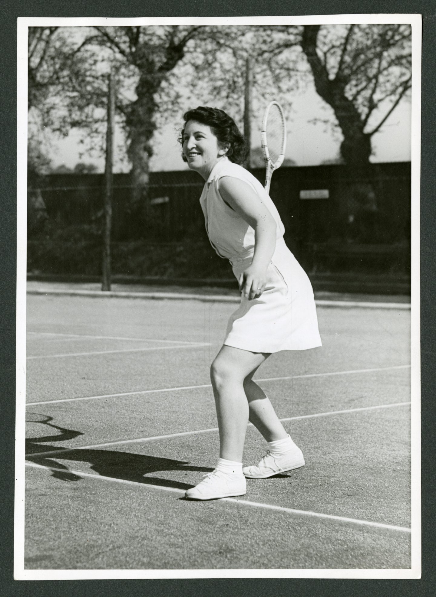 Lizana on the courts in May 1951.