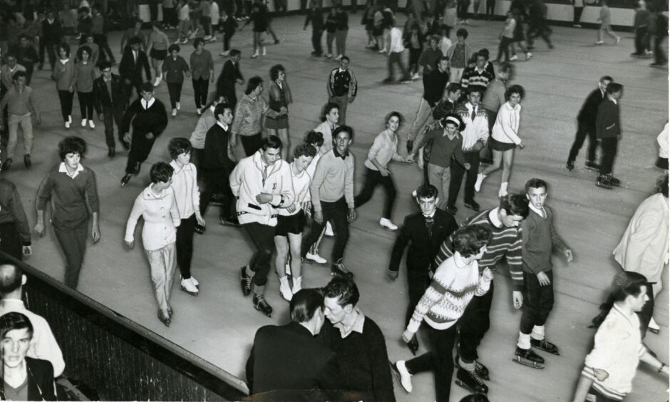 The skating discos at Perth were all the rage.