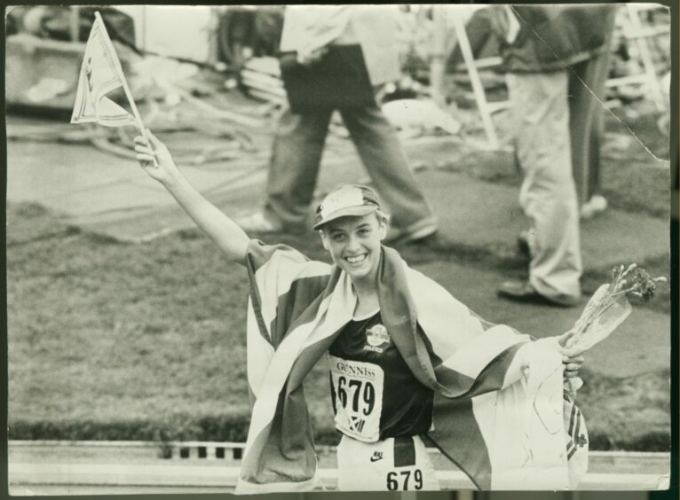 Liz Lynch after winning a gold medal for the 10,000 metres at the Commonwealth Games in 1986.