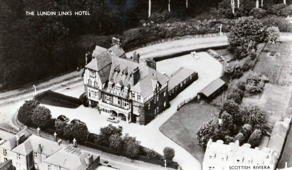 A postcard of the Lundin Links Hotel during its glory days.