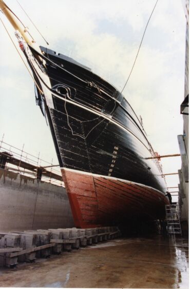 RRS Discovery at its new berth at Discovery Quay in October 1992.