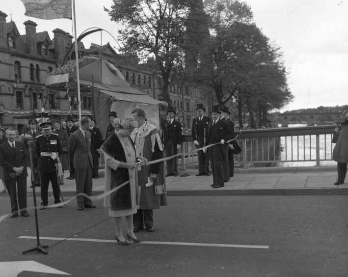 The Queen and Prince Philip on their visit to Perth where Her Majesty opened the new Queen’s Bridge at Perth in 1960.