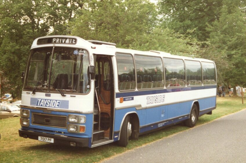 Pictured on an outing to Glamis Castle is 305 with another version of Tayside's livery. Image: DC Thomson.