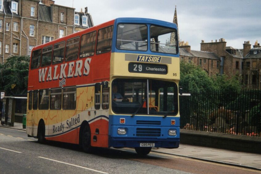 A Howff stop on service 29 to Charleston with its advertisement for Walkers Crisps. Image: Derek Simpson.