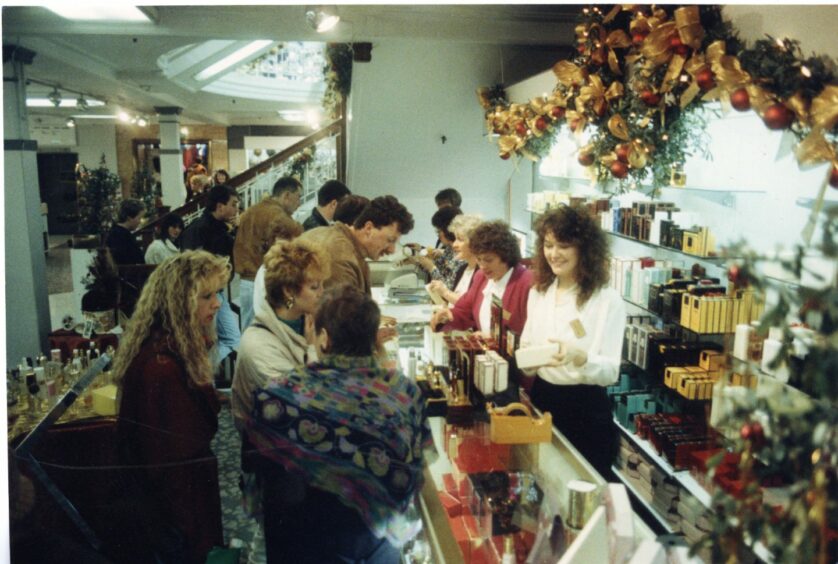 Last minute Christmas shoppers in 1990.
