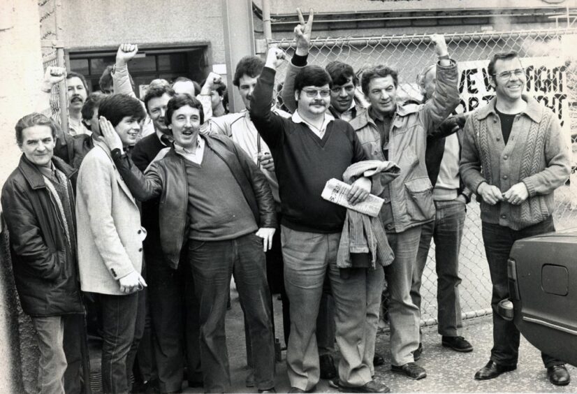 Timex workers on May 18 1983 following the ending of the occupation. Image: DC Thomson.