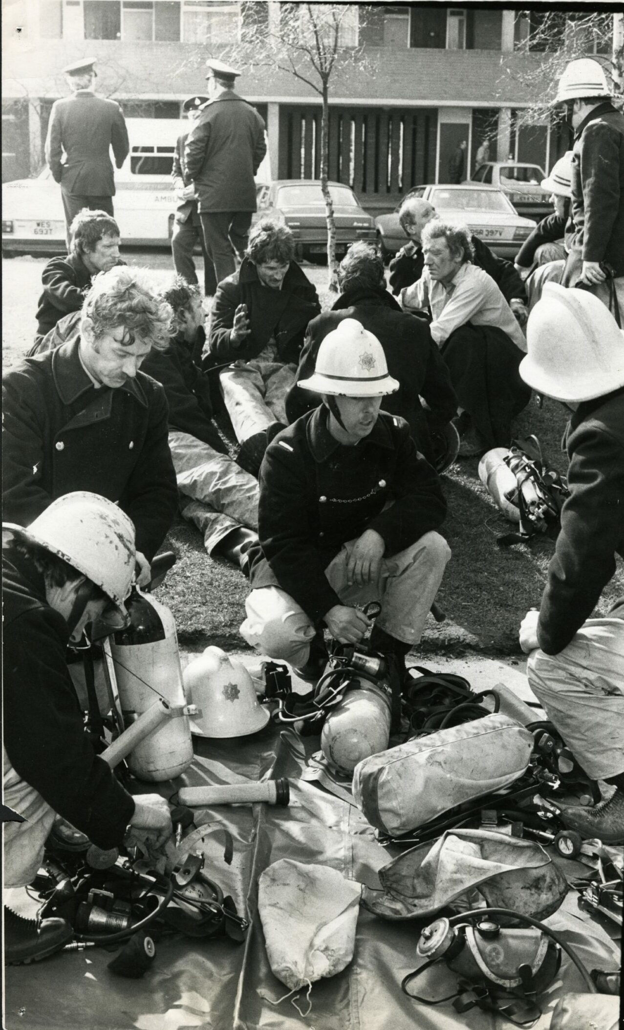 The firefighters heroically battled the blaze and took a well-earned rest afterwards. Image: DC Thomson.