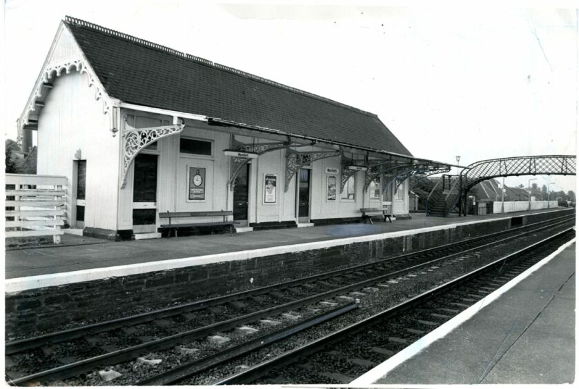 Monifieth Railway Station in 1984, which was unmanned after usage plummeted. Image: DC Thomson.