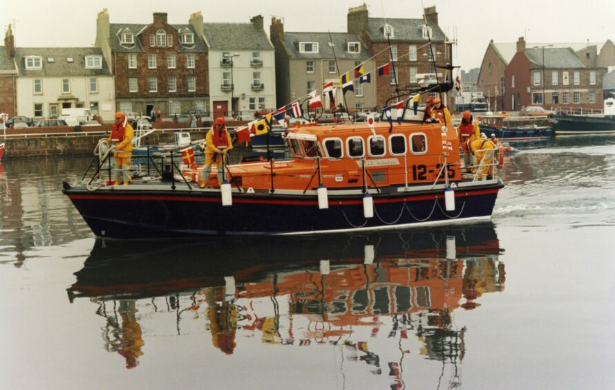 The new £500,000 Mersey-class lifeboat RNLB Inchcape arrives in 1993. Image: DC Thomson.