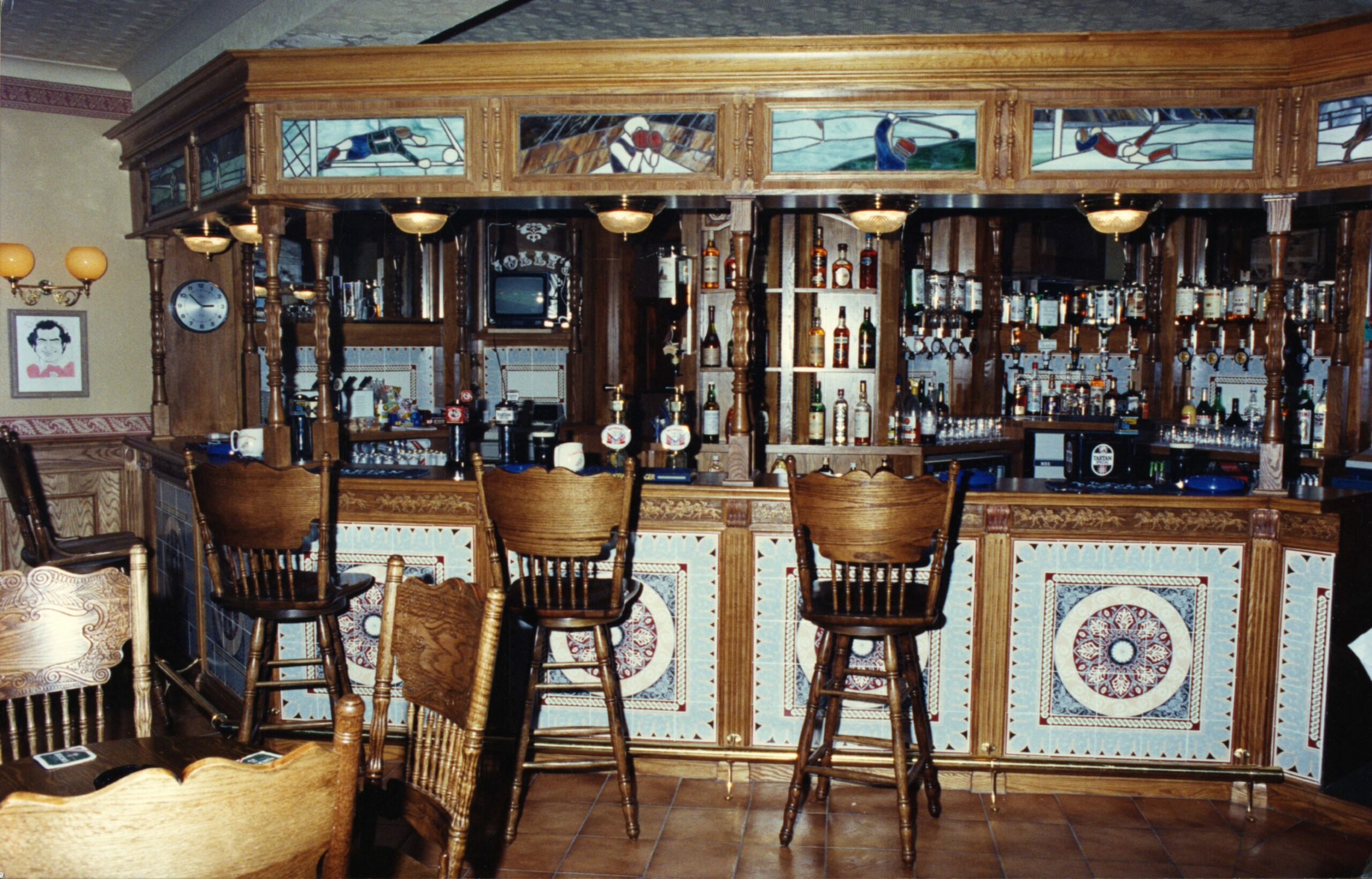 An empty Jolly's Hotel bar in 1990