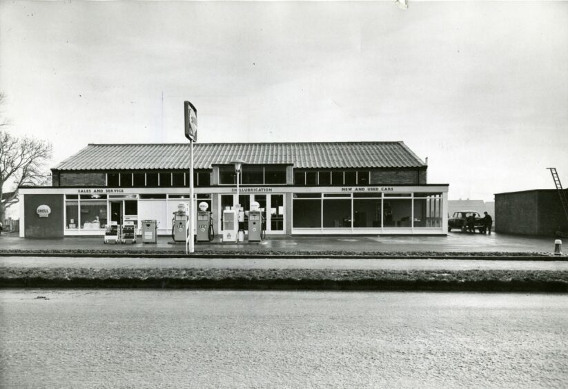 Macalpine Motors garage in 1960. Image: DC Thomson.