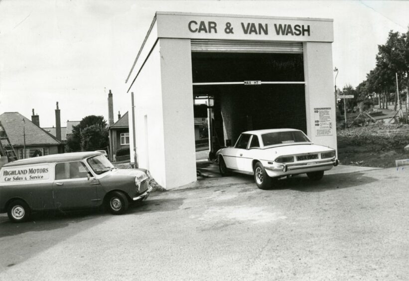 Dundee garages picture gallery fuels a drive down memory lane