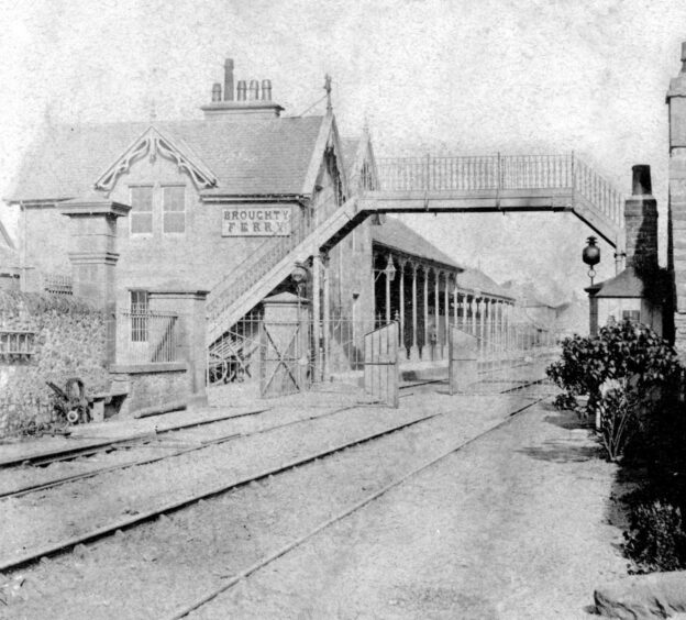 A fascinating photograph of Broughty Ferry station, looking west, from the 1870s. Image: Alan Brotchie.