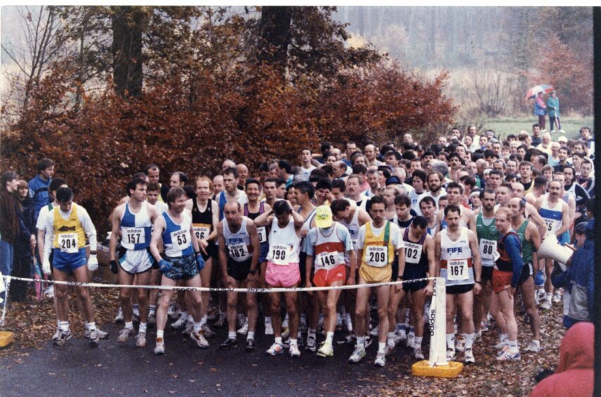 Dundee Roadrunners at the start line in November 1993. Image: DC Thomson.