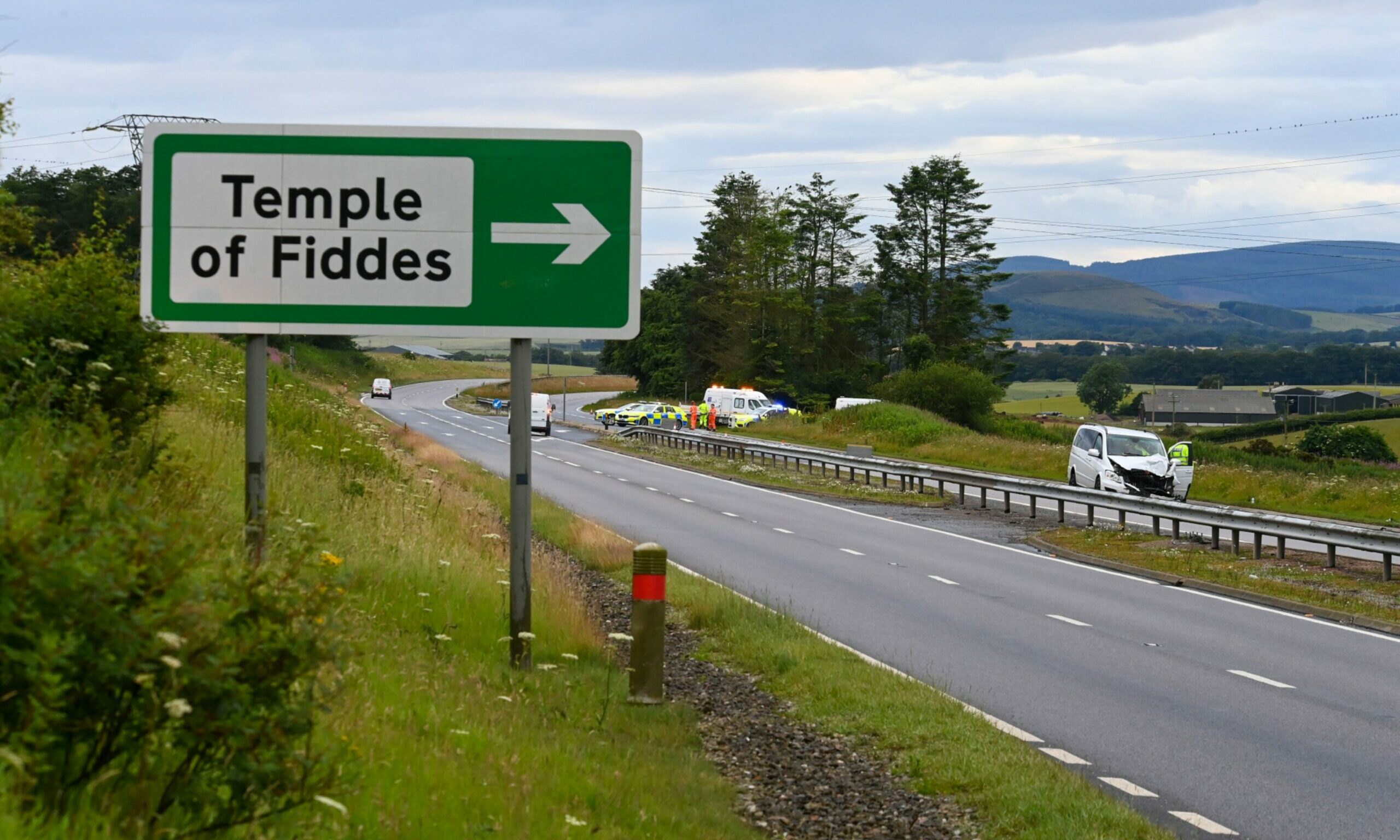Temple of Fiddes sign on A90
