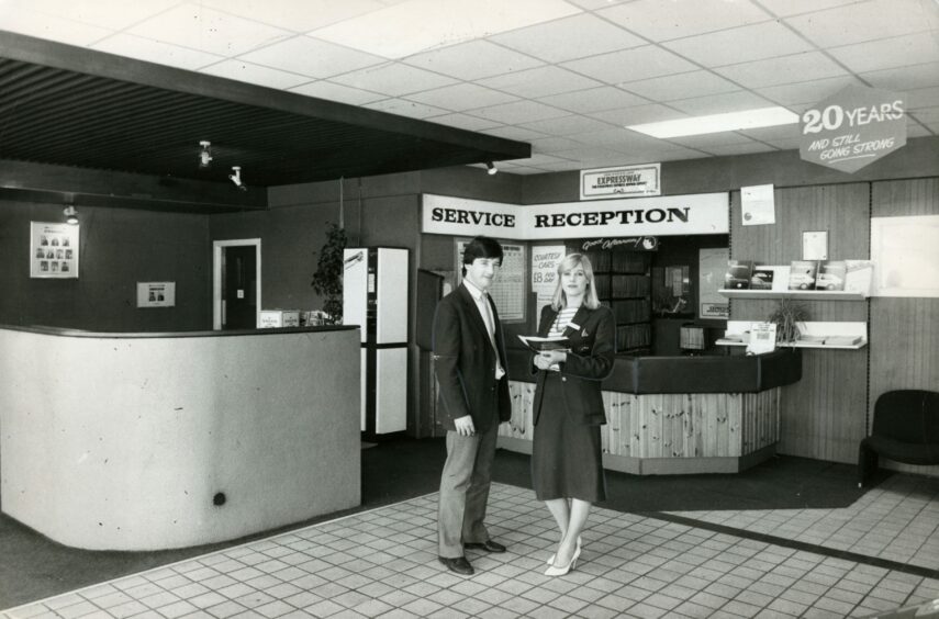 Staff in the Barnett's showroom in 1985. Image: DC Thomson.