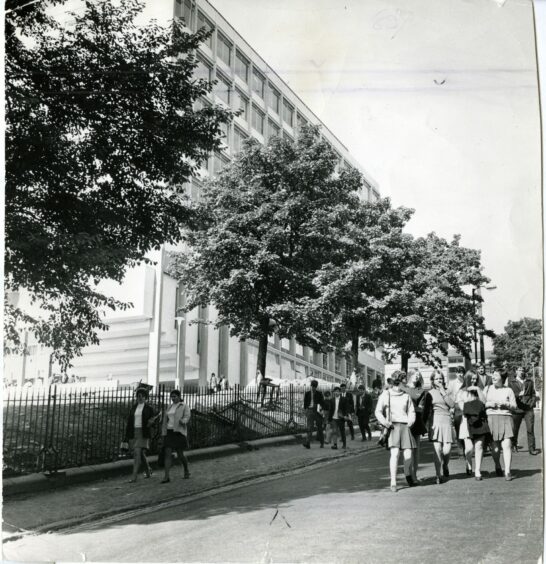 Students at the old Dundee College in Constitution Road.