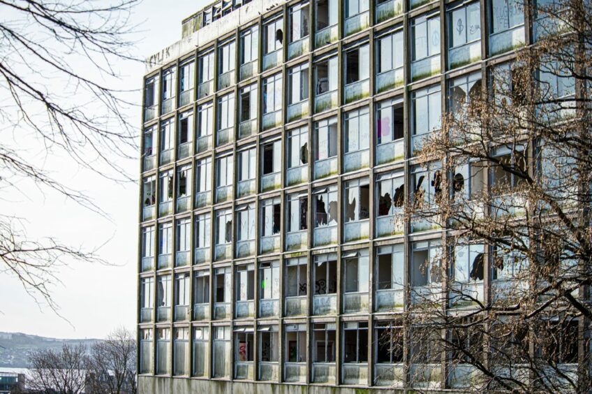 Dundee College 'Conshie' building with windows smashed.