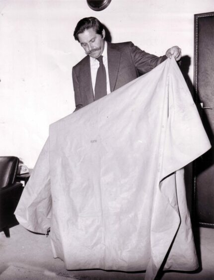 Ivan Mead with NCR blanket in 1974.
