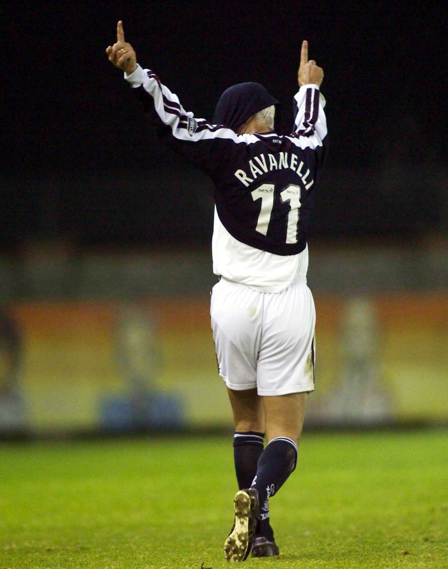 Fabrizio Ravanelli celebrates his hat-trick against Clyde in traditional style. Image: SNS.