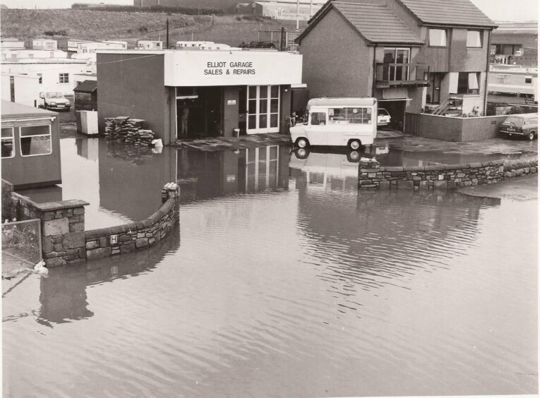 Elliot Garage under water in 1988. Image: Supplied.