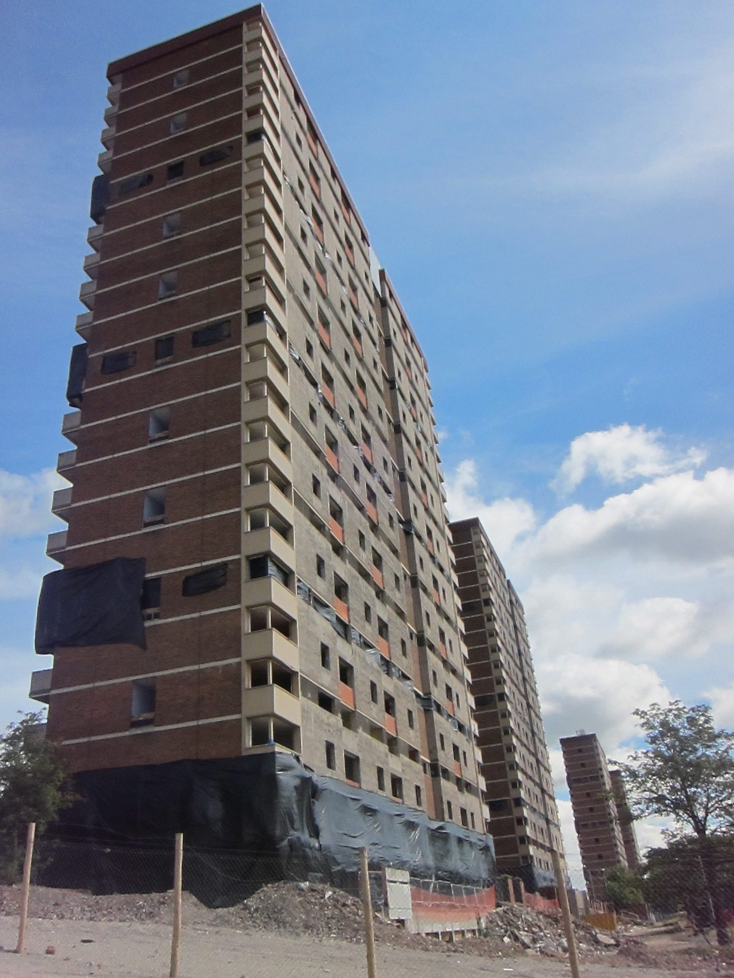 The Hilltown multi-storey blocks at Alexander Street before demolition in 2011. Image: Front Lounge.