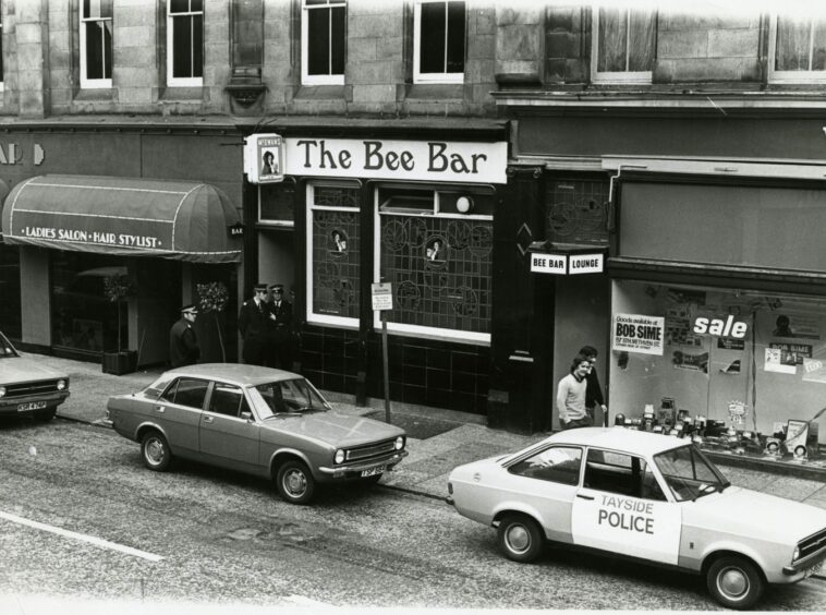 The Bee Bar in South Methven Street in 1978. Image: Supplied.