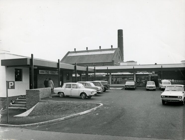 A small section of shops including a Spar. Image: DC Thomson.