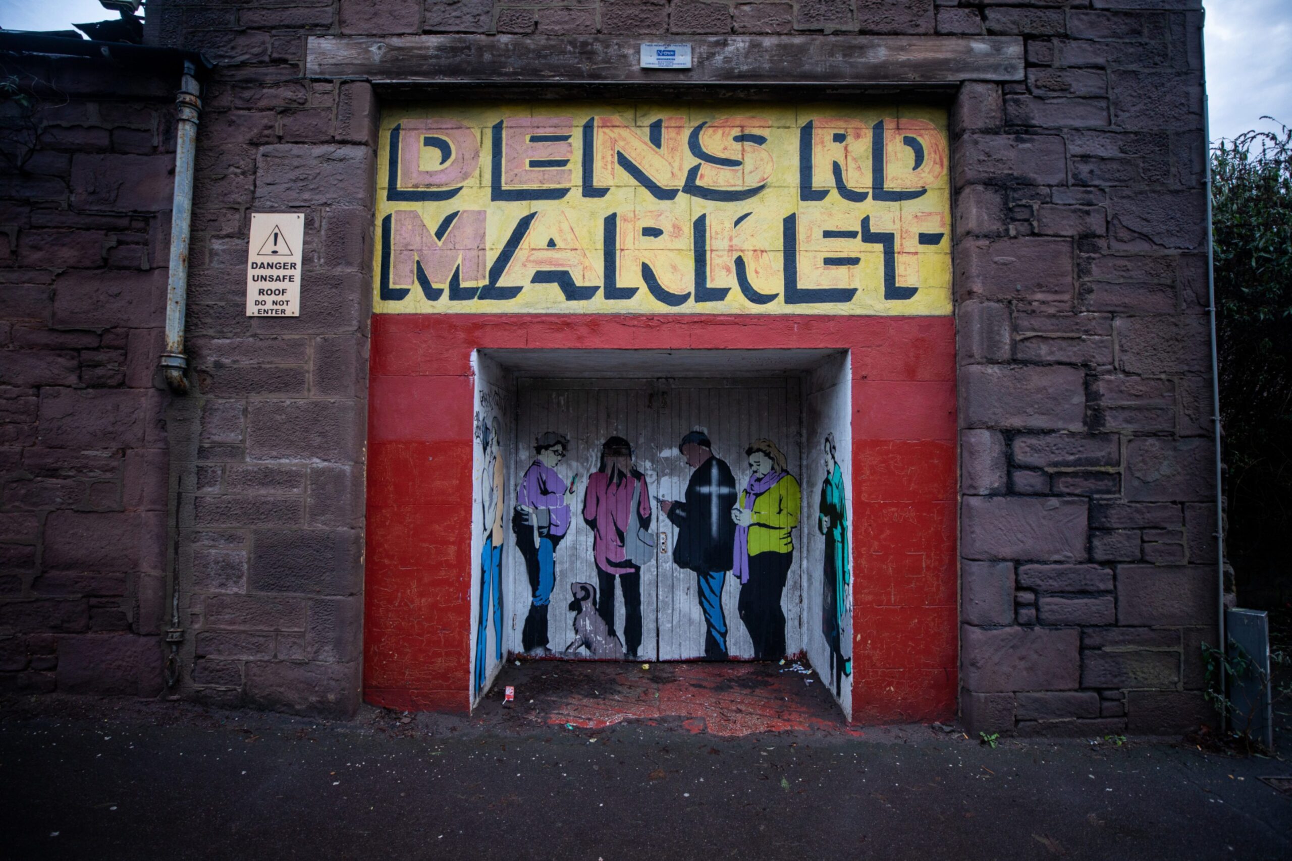 The former entrance to Dens Road Market which is now derelict. 