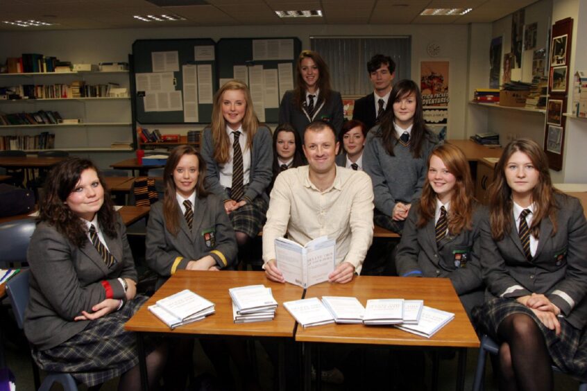 Neil Forsyth taking part in a workshop with Dundee High pupils following his Bob Servant success. Image: DC Thomson.