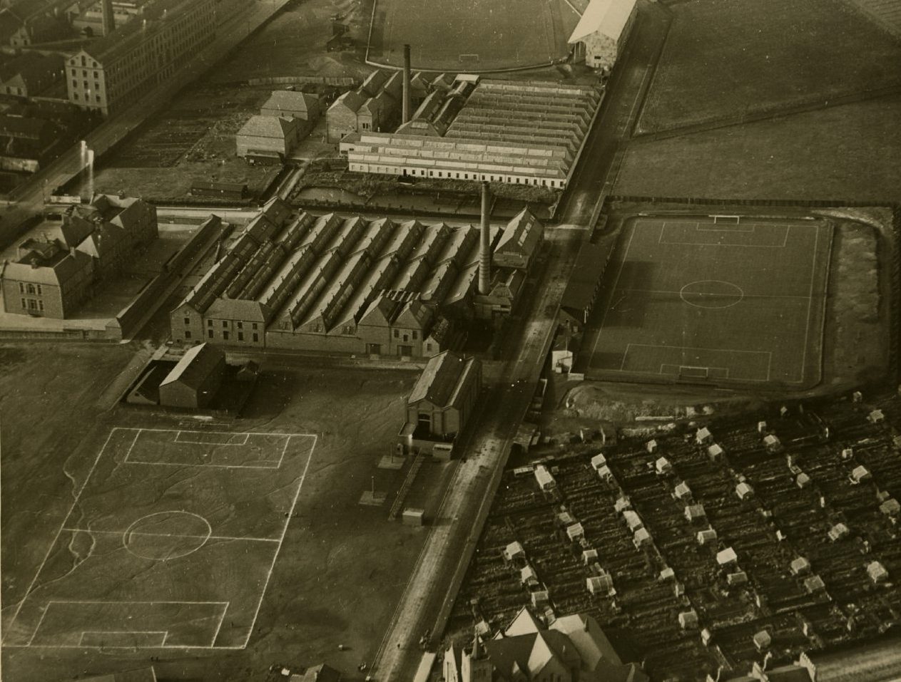 an aerial shot showing Gussie Park, Tannadice and Dens Park (top of the picture) with the grandstand visible in 1922. 