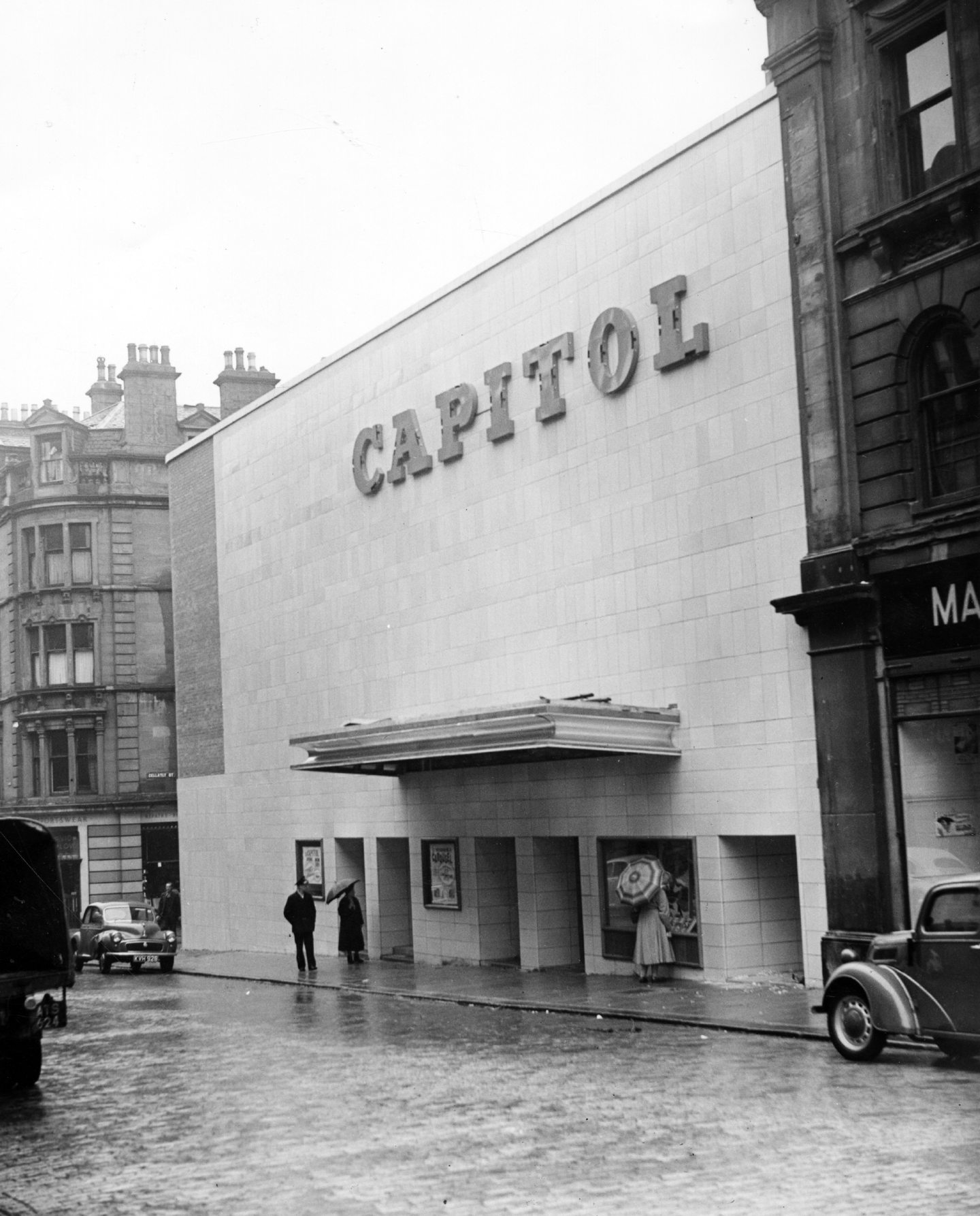 The exterior of the ABC theatre in Dundee in 1965