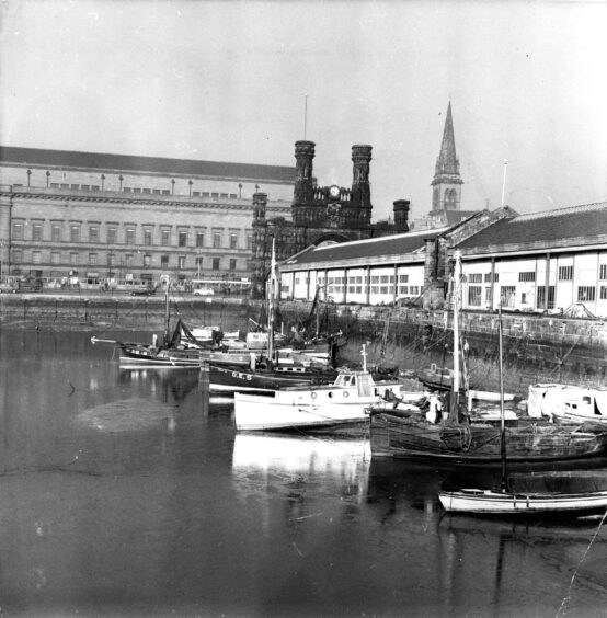 Small boats in the Earl Grey Dock in front of the Royal Arch in 1963.