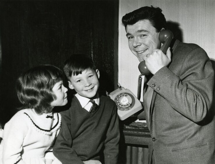 Arbroath legend Andy Stewart with children Debbie and Ewan in 1966.