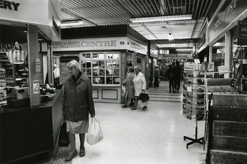 Shoppers peruse the wares of the Keiller Centre in 1984. 