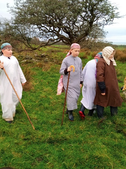 The fields surrounding the school and the ruins of nearby Old Largie Castle provided the perfect setting for acting out the nativity.