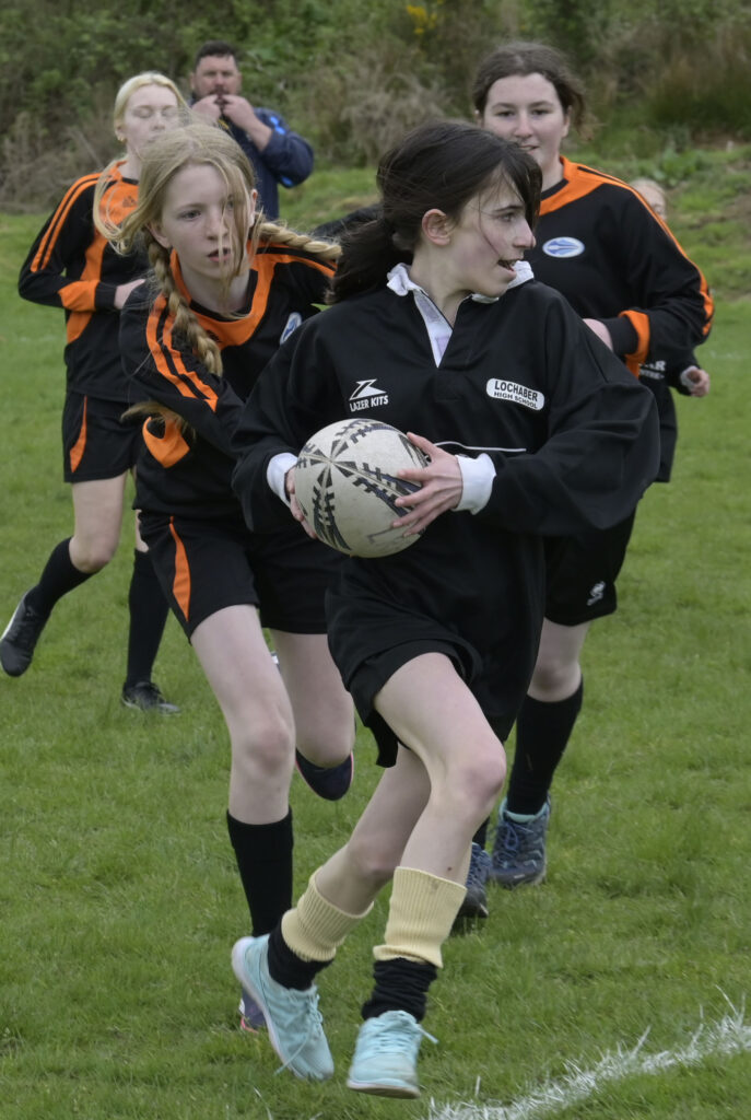 Some action from Lochaber High School v Mallaig . Photograph: Iain Ferguson, alba.photos

NO F19 High Schools rugby 01