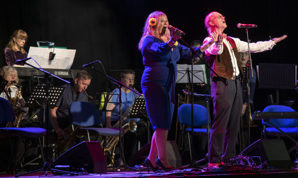 Sheena Coull and Brian Hepburn put in a spectacular performance with the  Swing Band.  Photograph: Iain Ferguson, alba.photos

NO F20 Ukraine concert 07