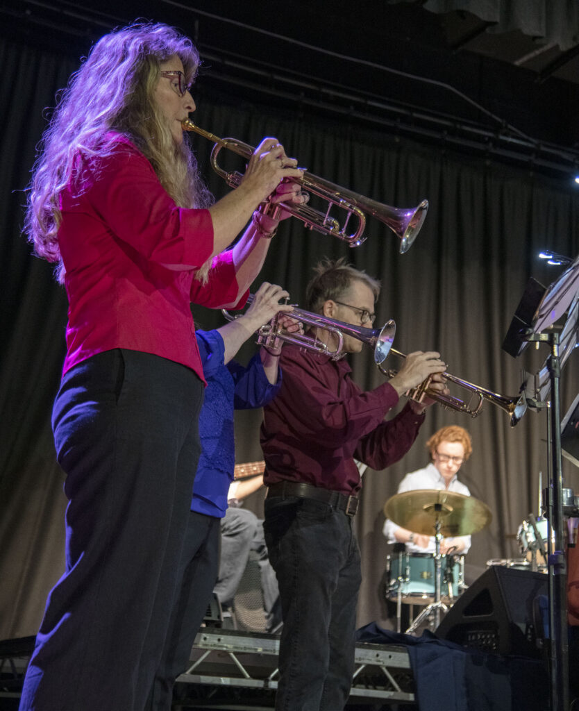 The  Great Glen Swing Band entertained with a fabulous range of musical pieces from shows and top artists.  Photograph: Iain Ferguson, alba.photos

NO F20 Ukraine concert 11